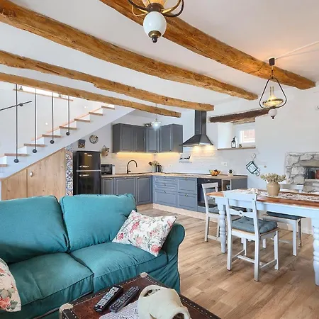 Klara Buzet Holiday home Sovinjak